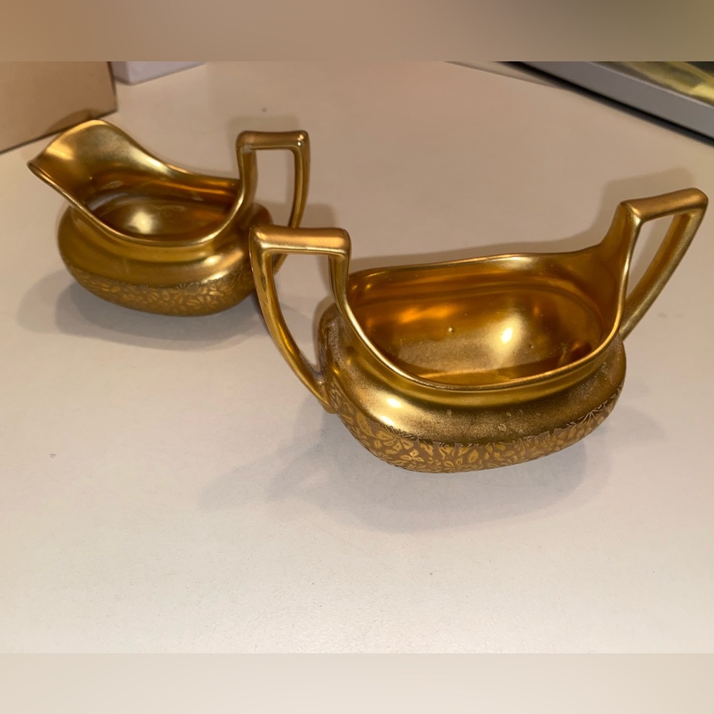 Vintage Wheeling West Virginia Cream & Sugar Bowl Set
